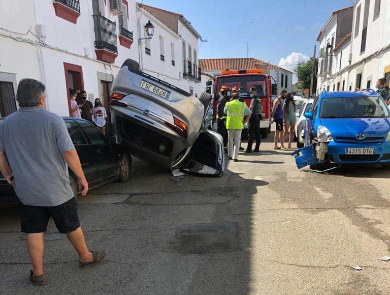 Accidente en una calle de Belalczar