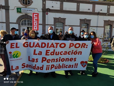 Manifestacin en Centro de Salud de Pearroya