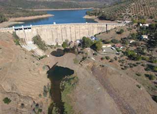 El abastecimiento de agua slo est garantizado por un ao