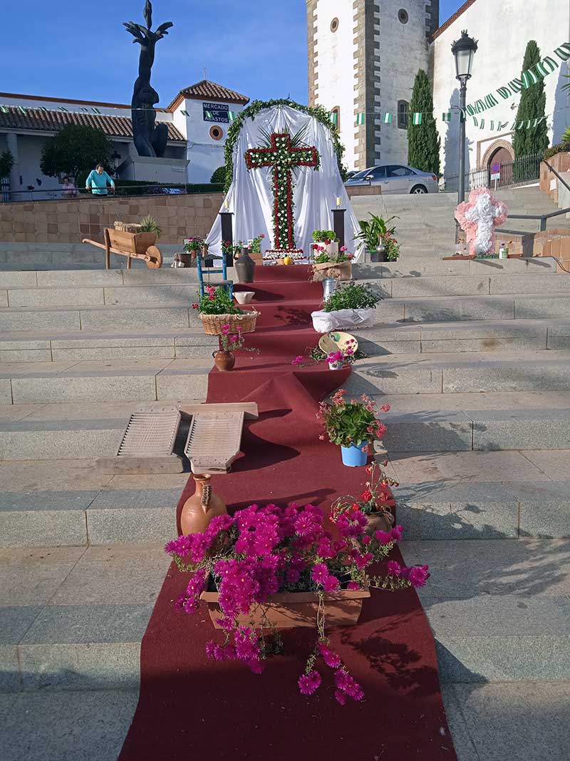 Cruz de Mayo en la Plaza Lope de Vega