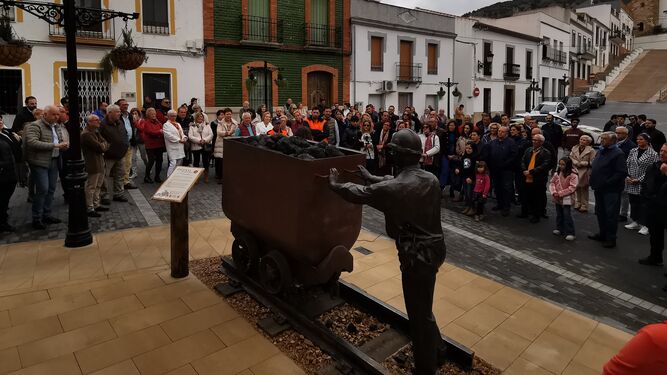 Escena que recrea el transporte en vagoneta