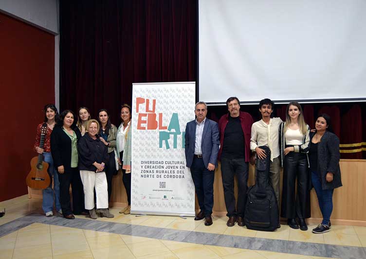 Presentacin de la campaa `PueblArte`