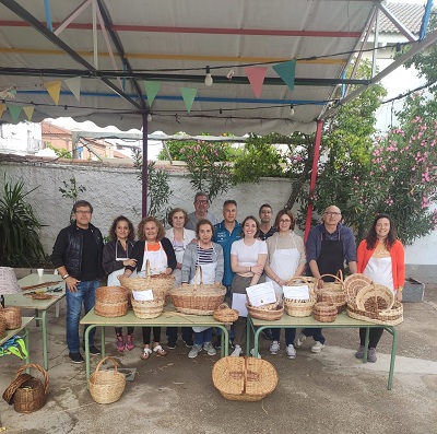 Clausurado el `Curso avanzado de artesana con mimbre