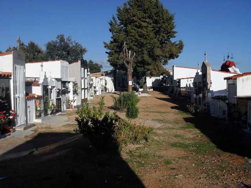 Cementerio de Alcornocal y Los Pnchez