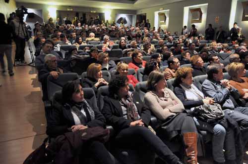 IU designa a Rafael Torrico como candidato