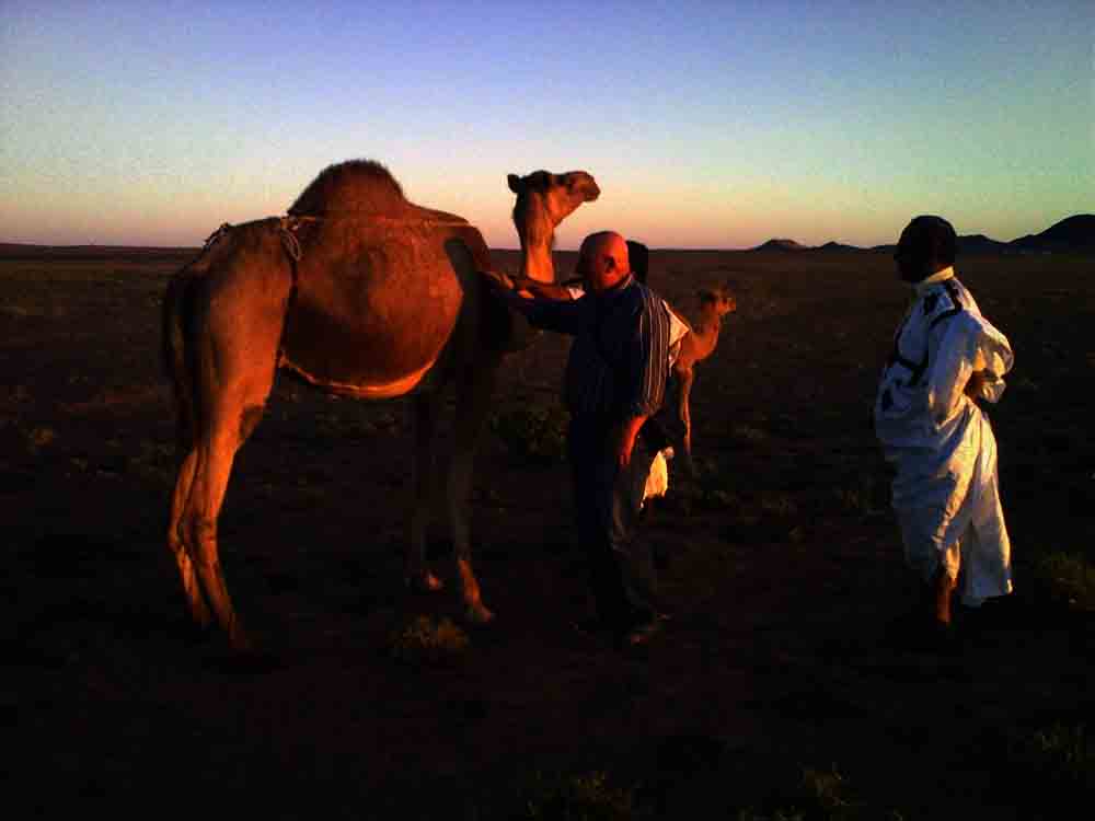 El Nio del Parche, en  una mina de hierro de Mauritania