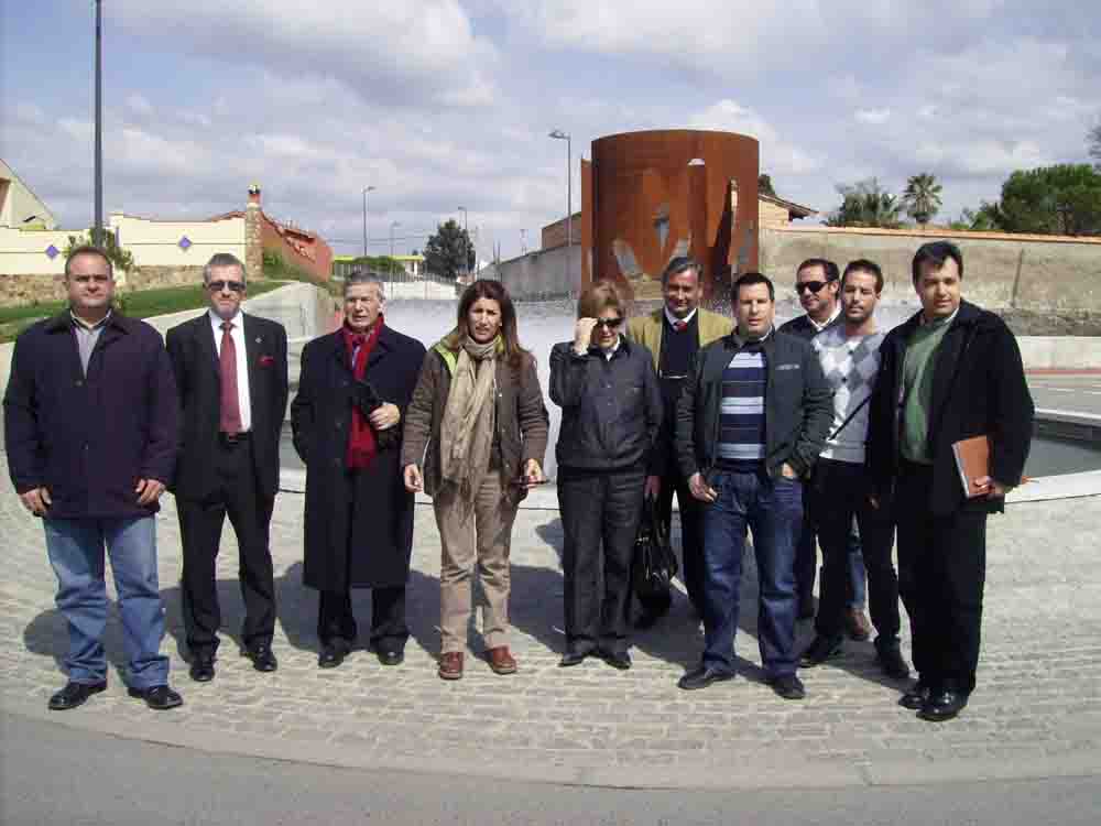Inauguracin de la escultura Homenaje a la Paz