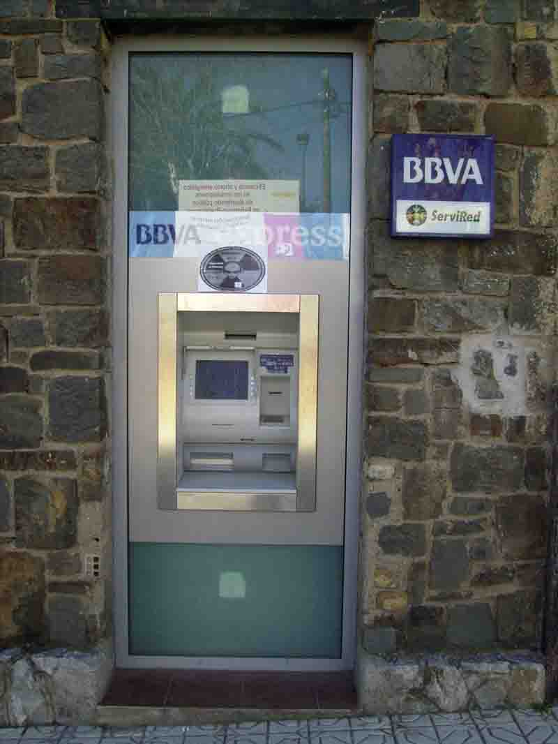 Ponen en funcionamiento  un cajero en Pearroya