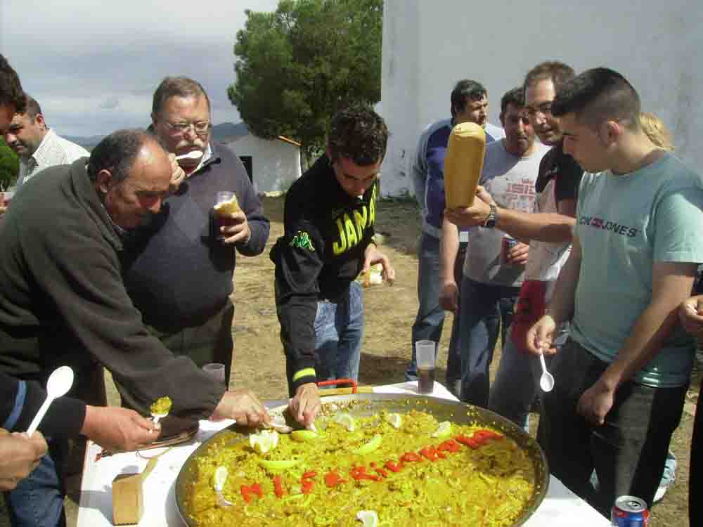 costaleros de la Hermandad de la Misericordia