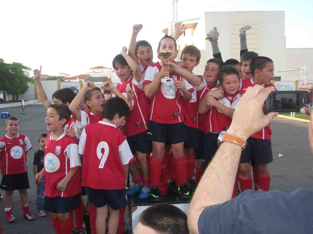 Equipo Prebenjamn E.M. Futbol Base Pearroya 