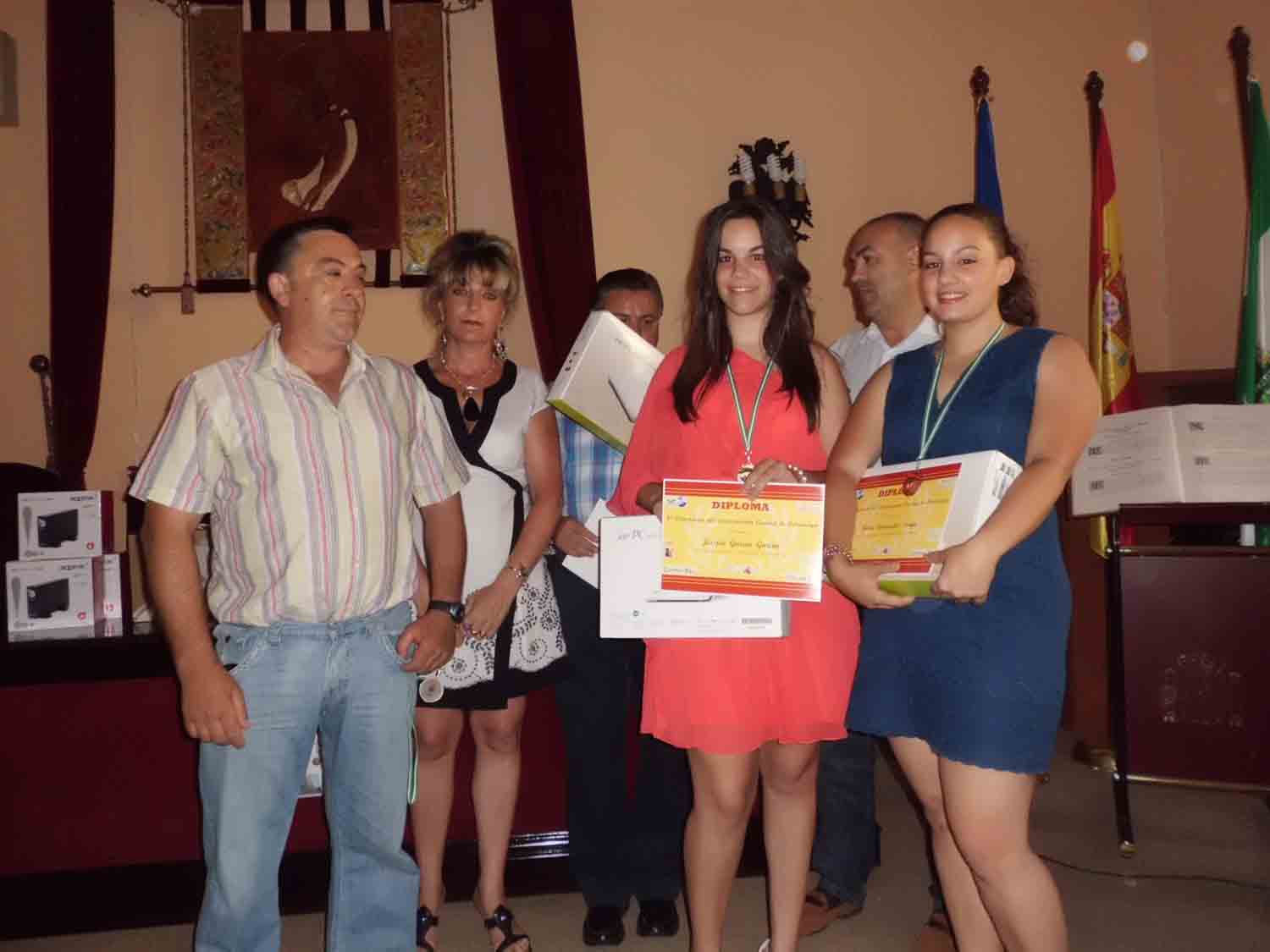 Premio a la media entre proyecto y preguntas por equipo