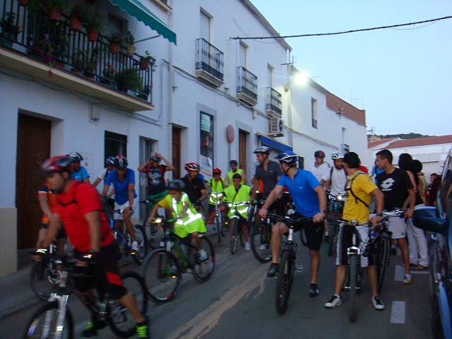 Marcha ciclista a la luz de la luna en Espiel