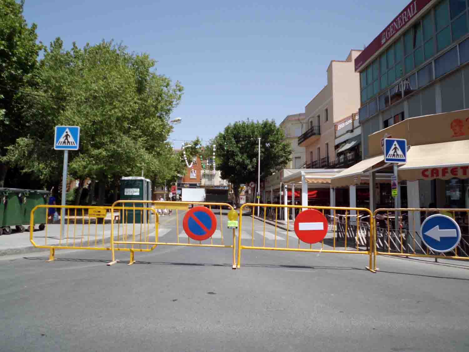 El consistorio cierra al trfico la Plaza Santa Brbara 