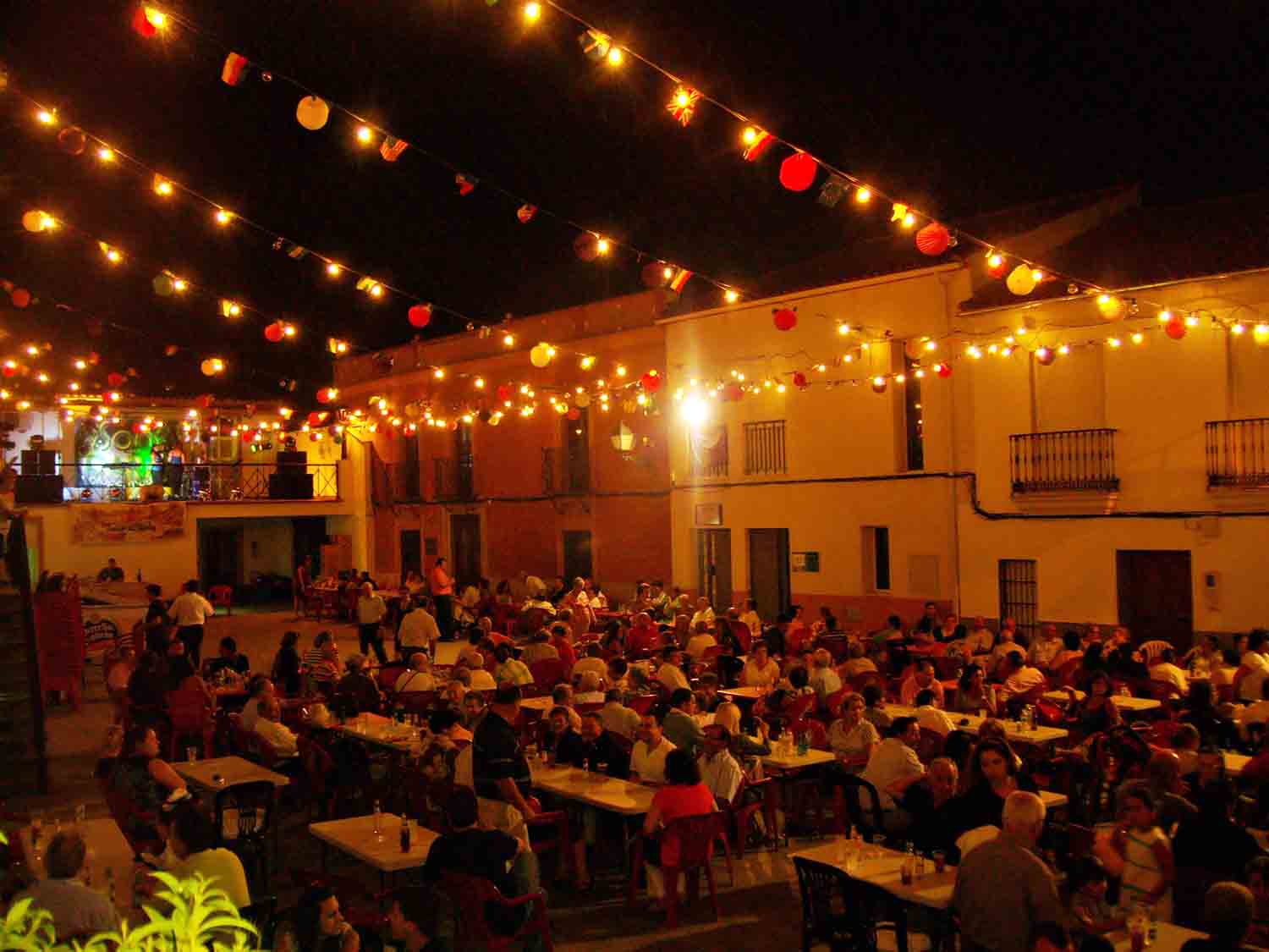 Plaza del Ayuntamiento, caseta municipal