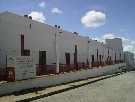 Edificio de la residencia geritrica de La Granjuela