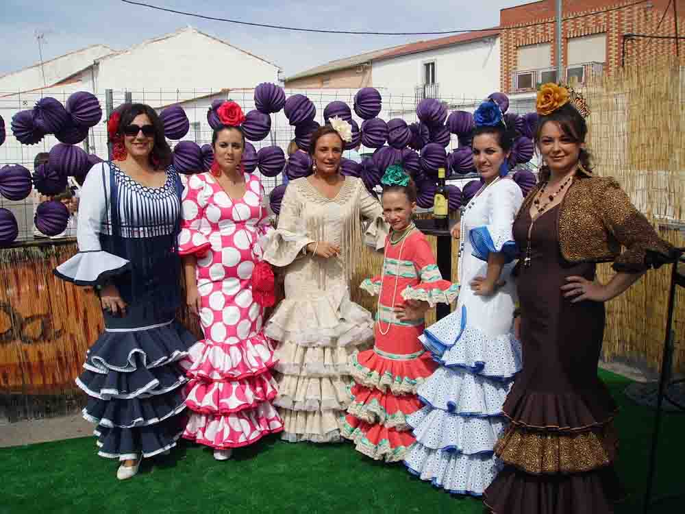 Herminia Marcado presenta su coleccin de trajes de flamenca