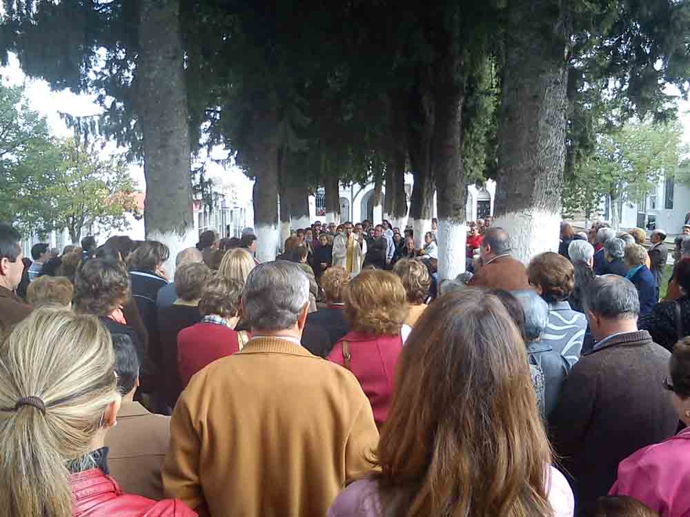 Misa de difuntos el da de los Santos en Fuenteobejuna