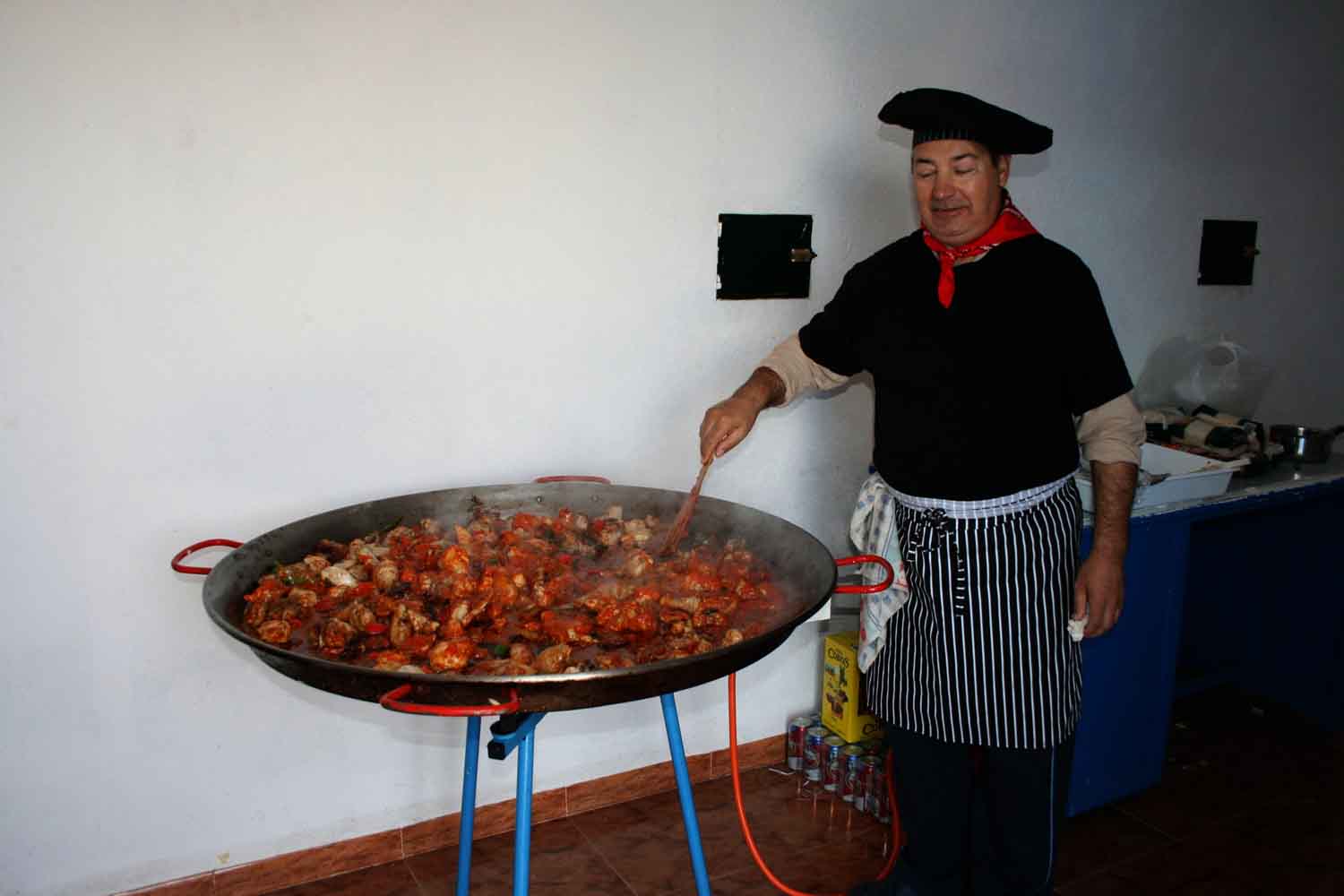 Encuentro de peas locales del Real Madrid y Barcelona