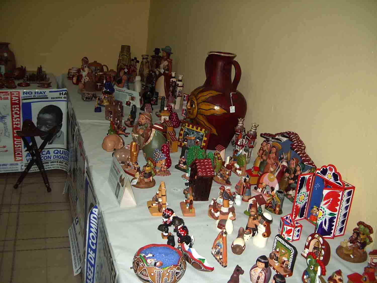 Exposicin  de Artesana Peruana y ecuatoriana en Pearroya