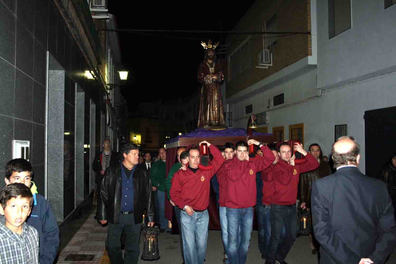Solemne Va Crucis en Pearroya-Pueblonuevo 