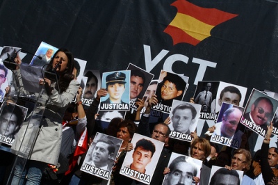  Fin de ETA: memoria, dignidad y justicia!