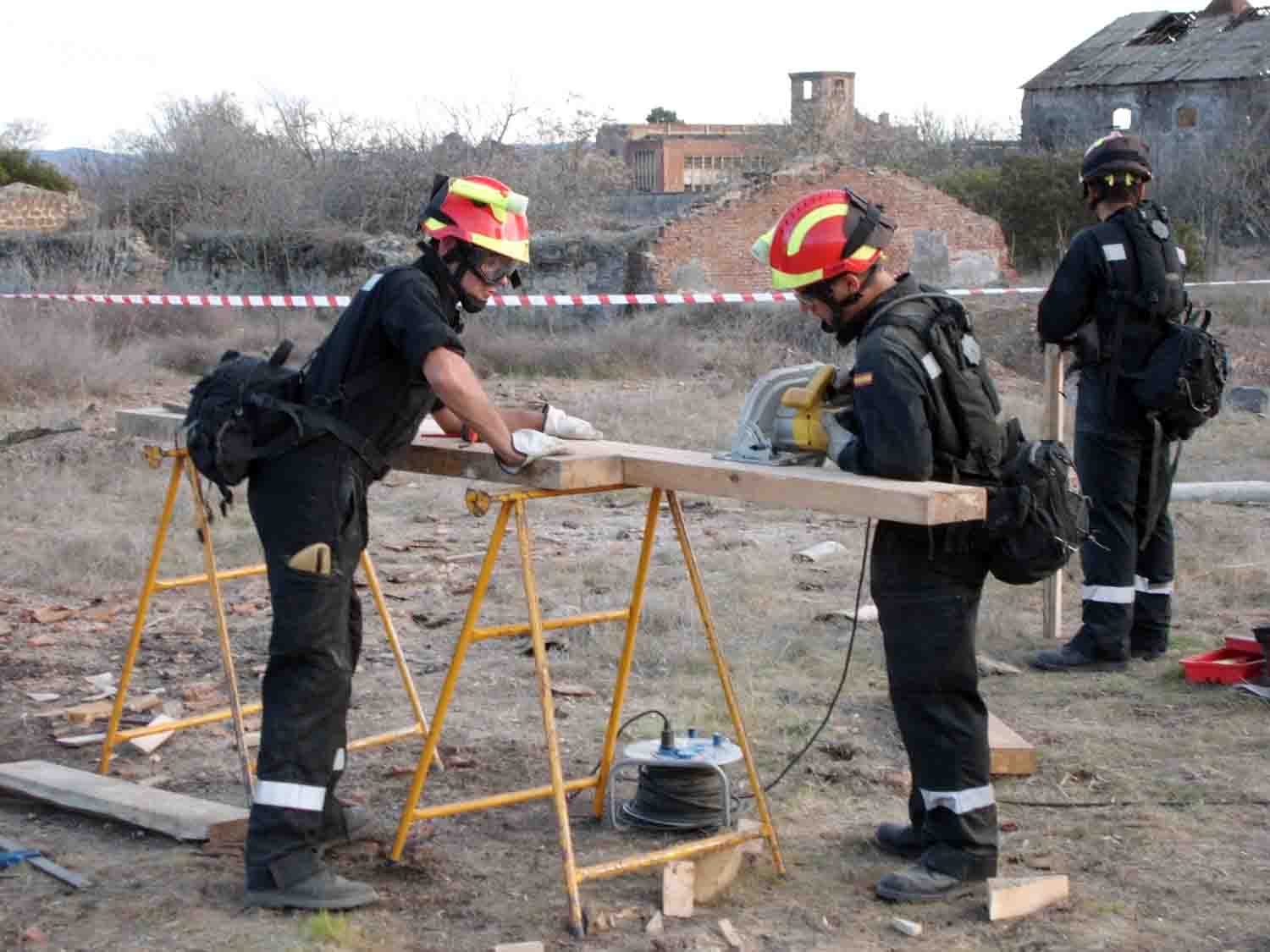 Jornadas de trabajo de la UME en Peñarroya
