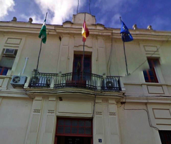 Fachada del Ayuntamiento pearriblense