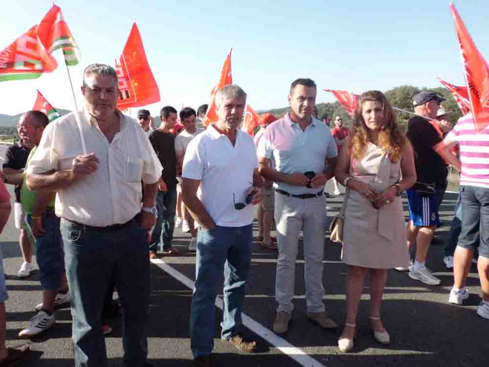 Corte de carretera organizado por los sindicatos