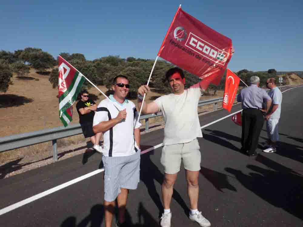 Corte de carretera organizado por los sindicatos