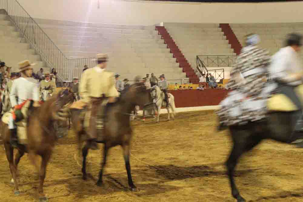 A caballo por buleras