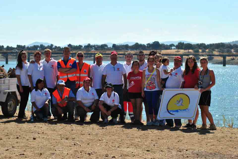 Participantes en la limpieza de Sierra Boyera