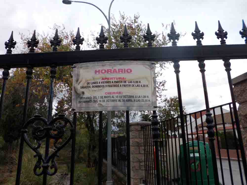 La cabaa el edificio de usos mltiples