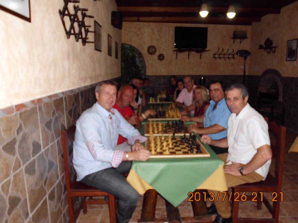 Torneo de ajedrez en el Mesn El Pesebre 