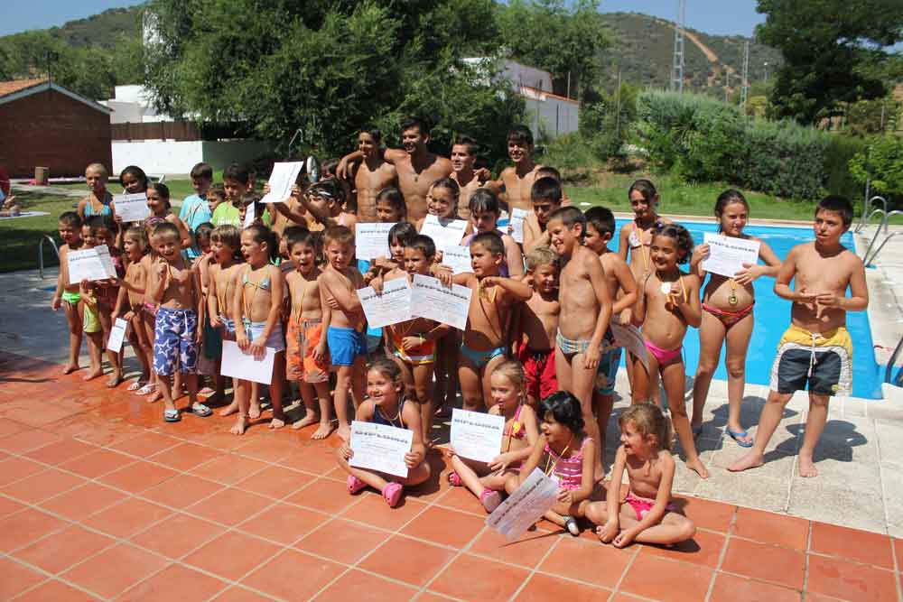 Clausura de la X Escuela de Verano y el Curso de Natacin