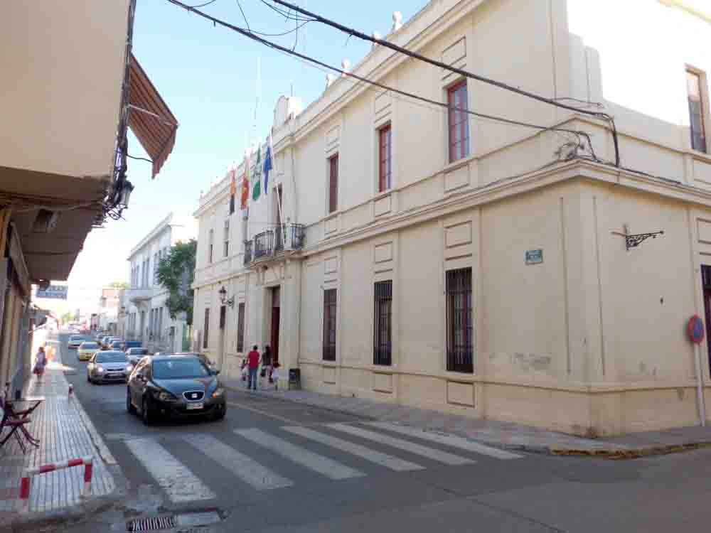 La calle Constitucin y Parlamento Pearriblense