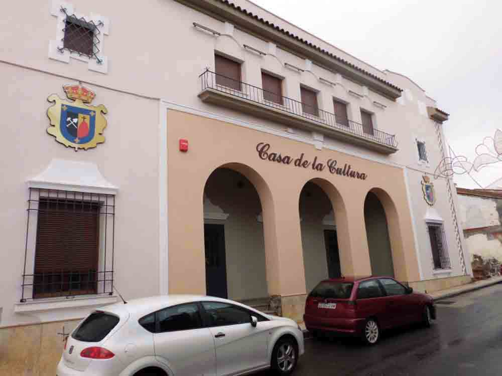  1.200 euros por el uso de la Casa de la Cultura