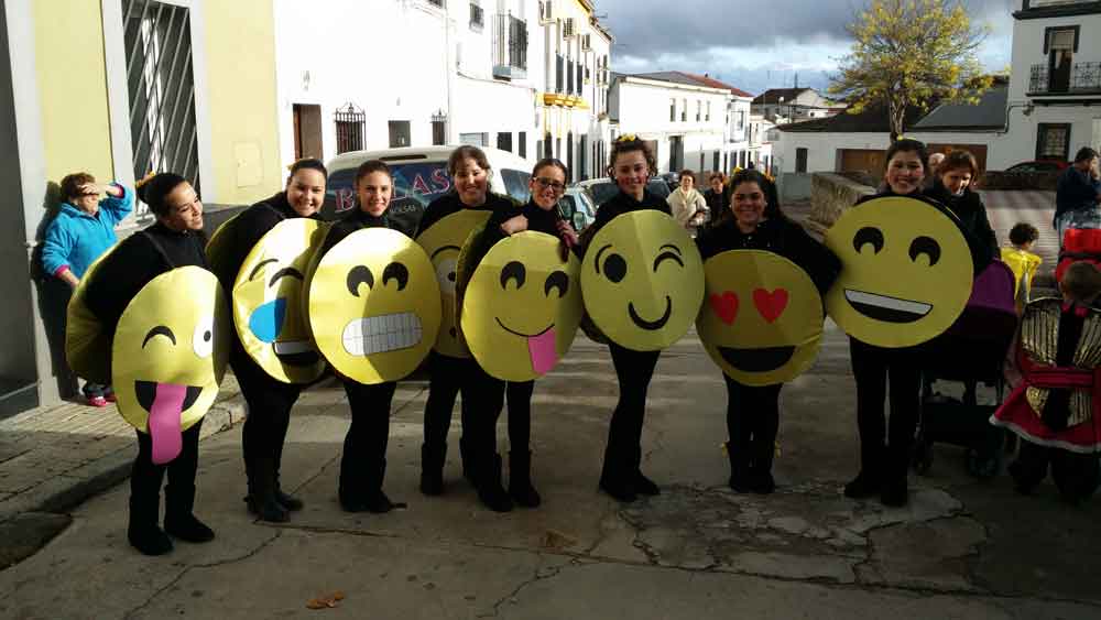 Pasacalles de carnaval en Pearroya Pueblonuevo