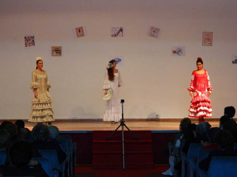 Desfile  con motivo del Da Internacional de la Mujer