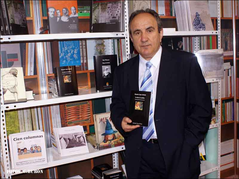 Acto literario de Alejandro Lpez Andrada