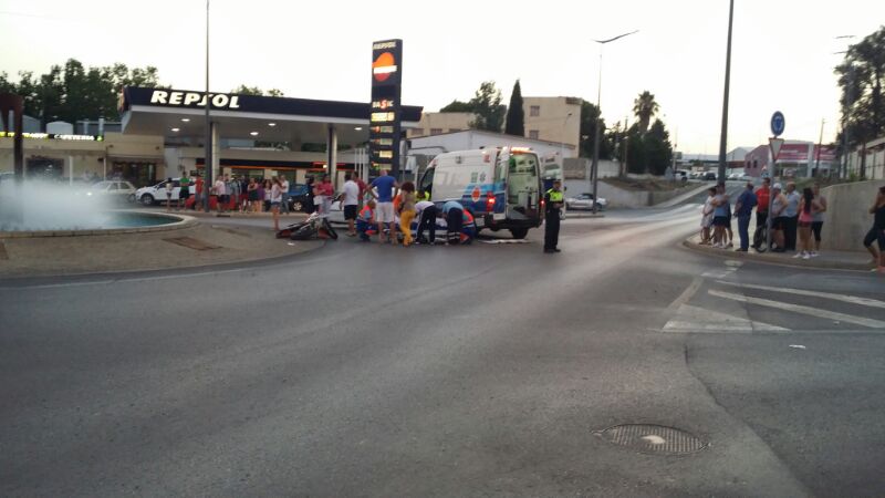 Accidente de trfico en la conexin de las rondas Norte y Sur