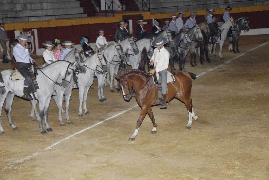 Espectculo Ecuestre en la Centenaria Plaza de Toros