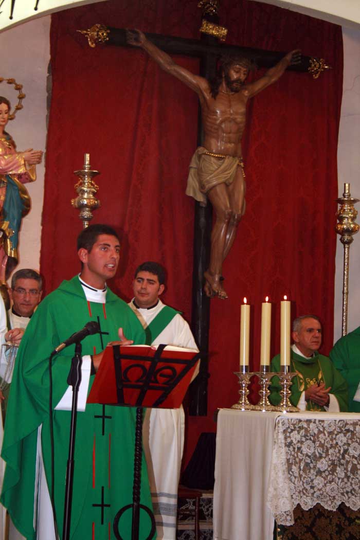 Manuel Rodrguez Adame, toma posesin de la Parroquia San Miguel