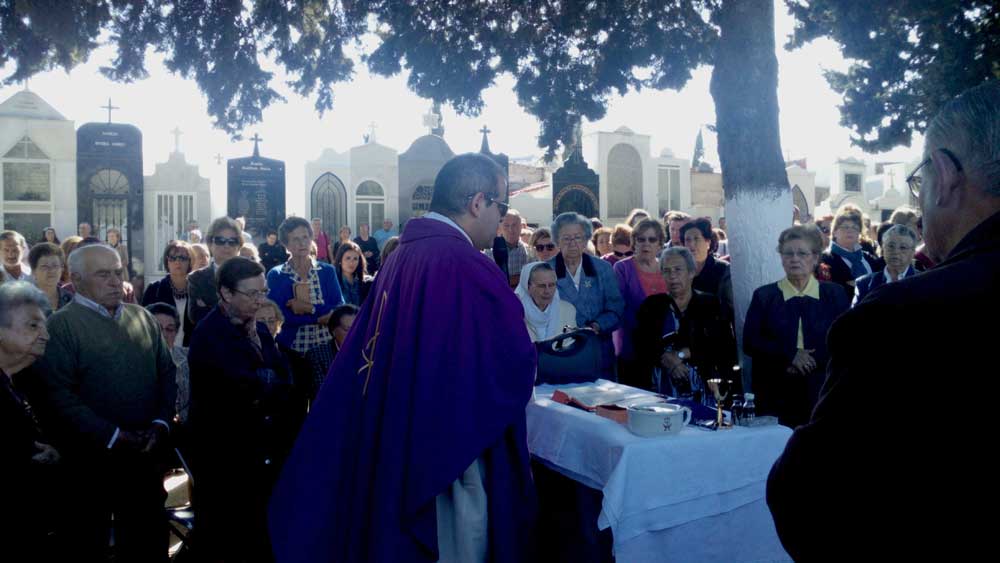 Celebracin de la festividad de todos los Santos